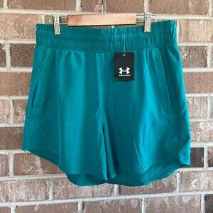 NWT Under Armour flex shorts // medium